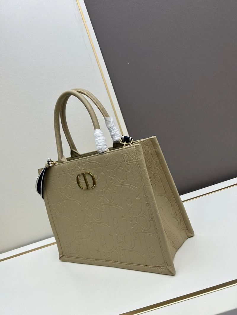 Dior Shopping Bags 4213A-0211