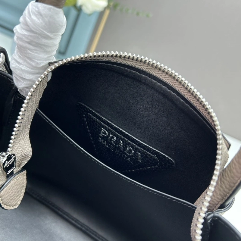 Prada Top Handle Bags 4213A-0256
