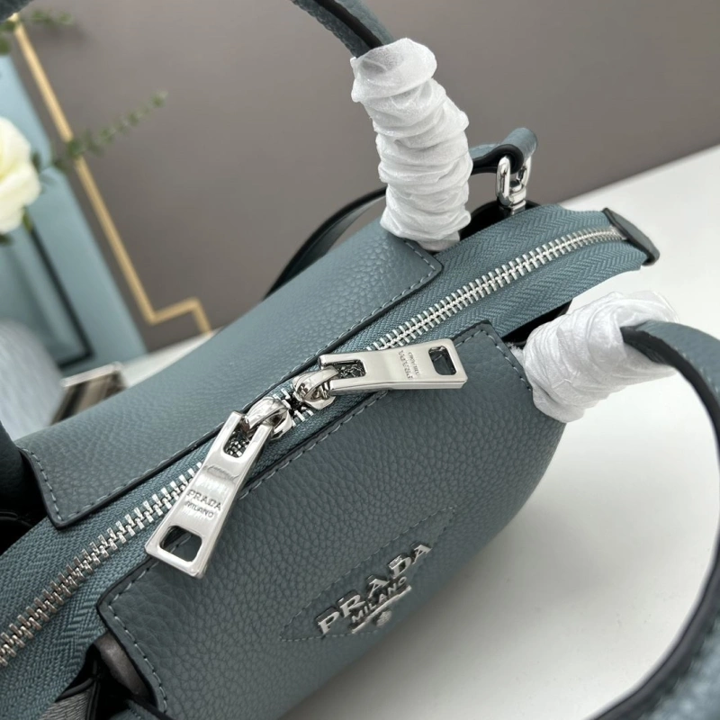 Prada Top Handle Bags 4213A-0257