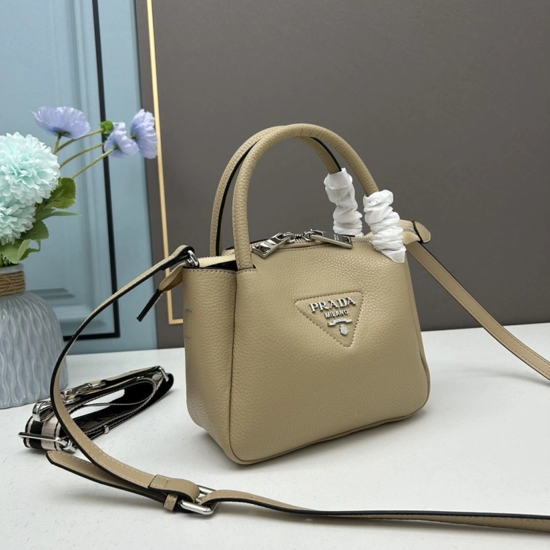 Prada Top Handle Bags 4213A-0260