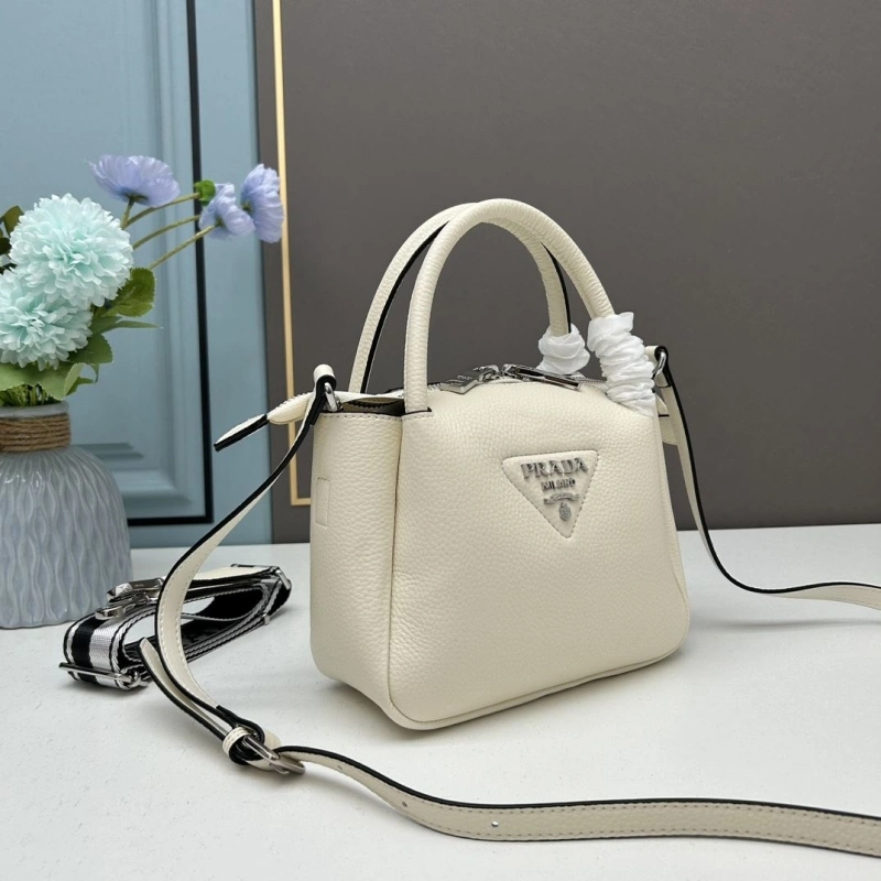 Prada Top Handle Bags 4213A-0262