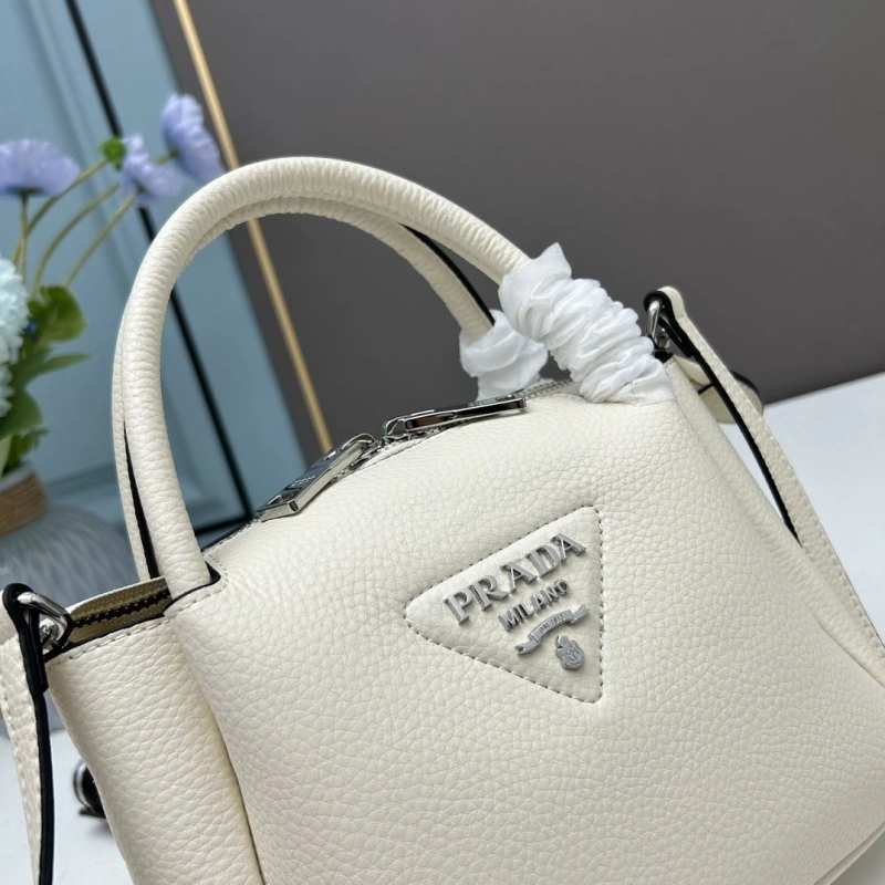 Prada Top Handle Bags 4213A-0262
