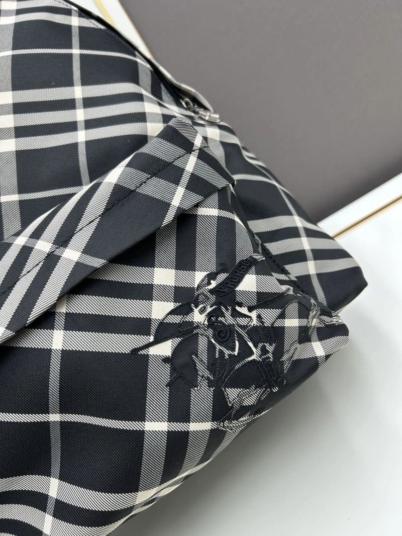 Burberry Backpacks 4213A-0265
