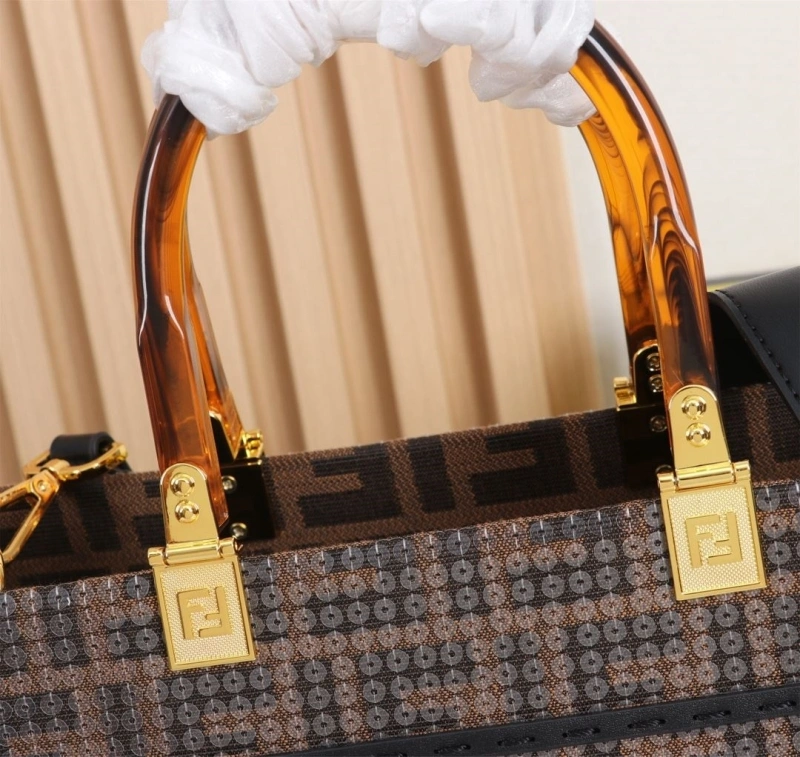 Fendi Shopping Bags 4220-0018