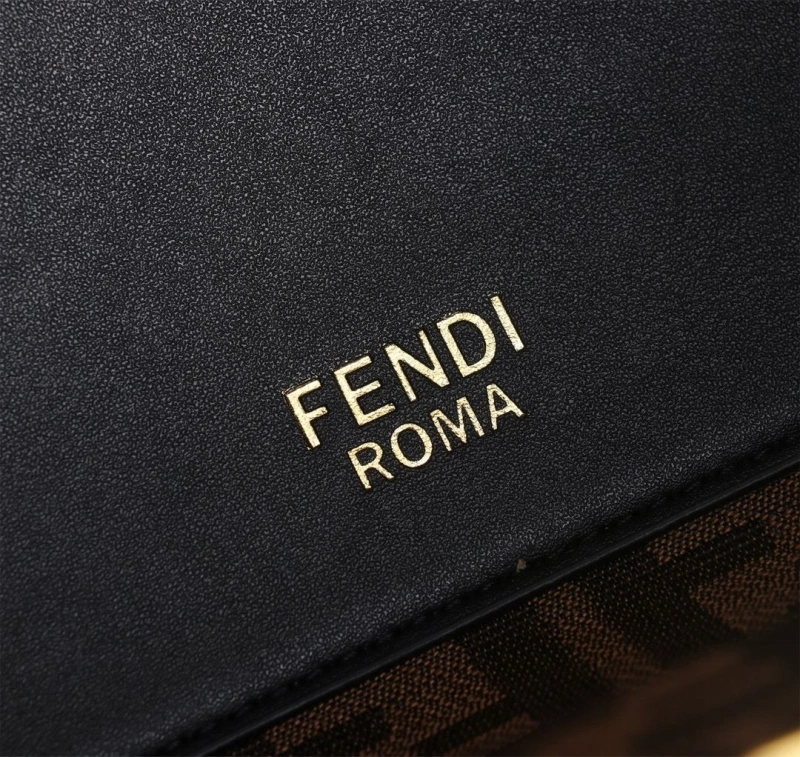 Fendi Shopping Bags 4220-0018
