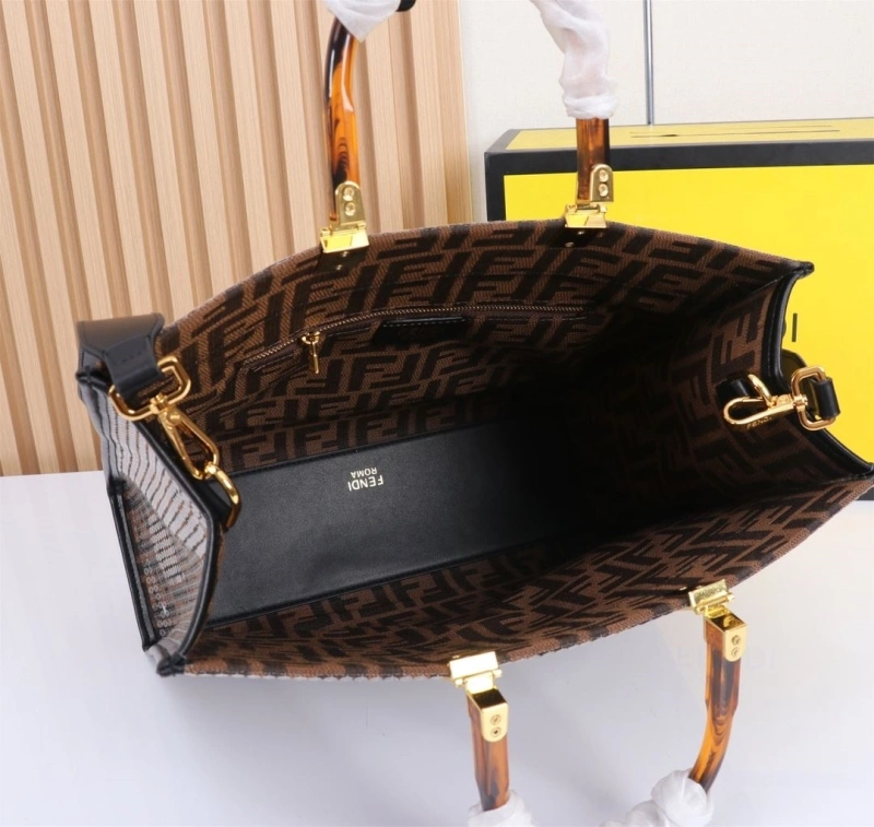 Fendi Shopping Bags 4220-0018