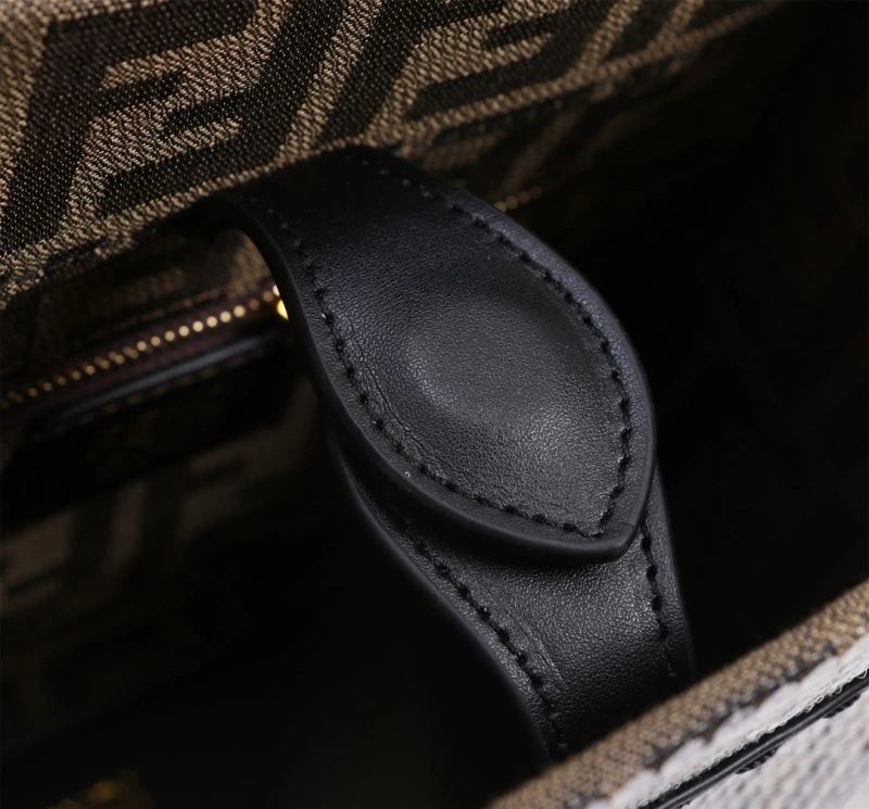 Fendi Top Handle Bags 4220-0020