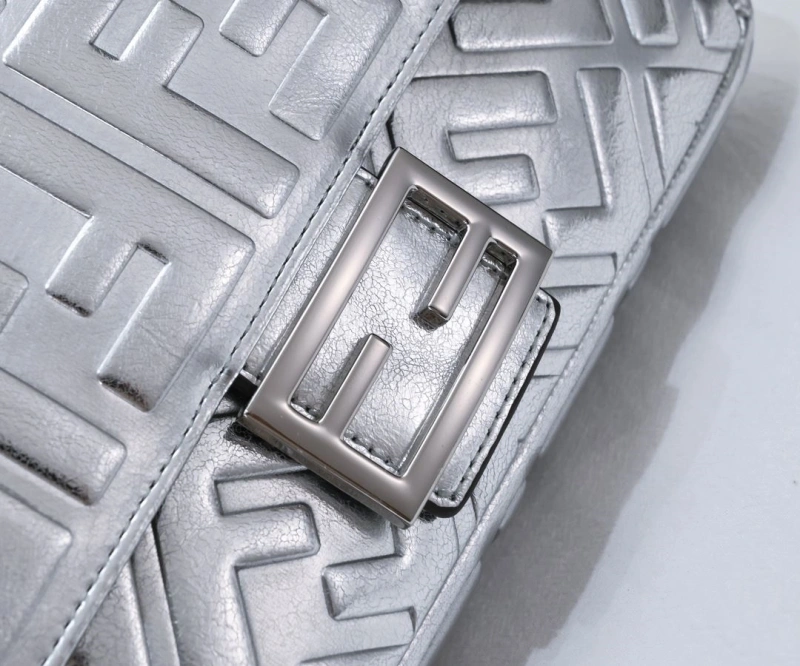 Fendi Satchel Bags 4220-0028