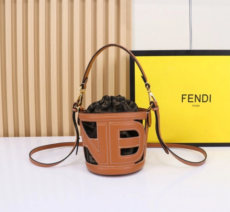 F**di bucket bags 4220-0039