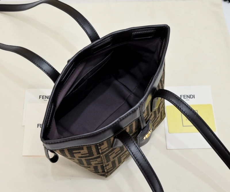 Fendi Top Handle Bags 4220-0051