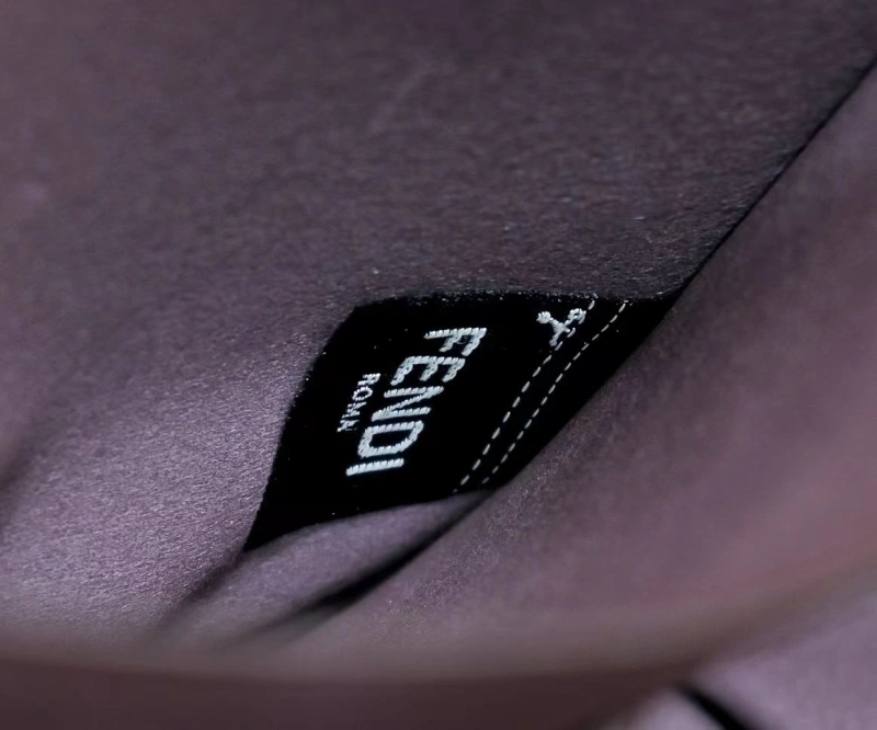 Fendi Shopping Bags 4220-0052