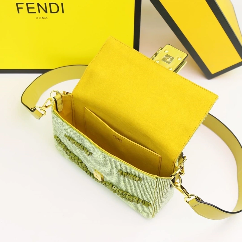 Fendi Satchel Bags 4220-0069