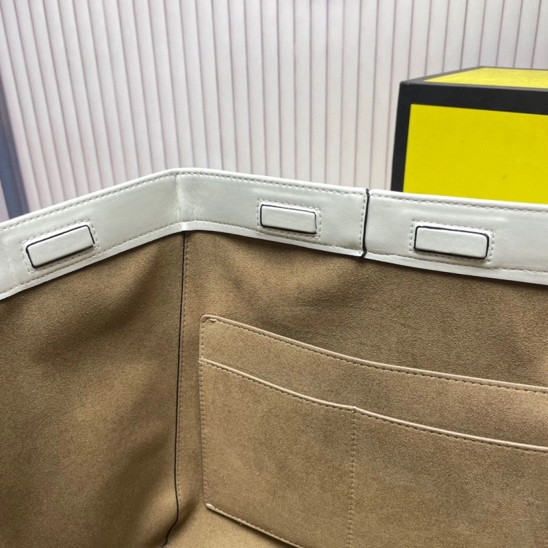 Fendi Shopping Bags 4220-0076