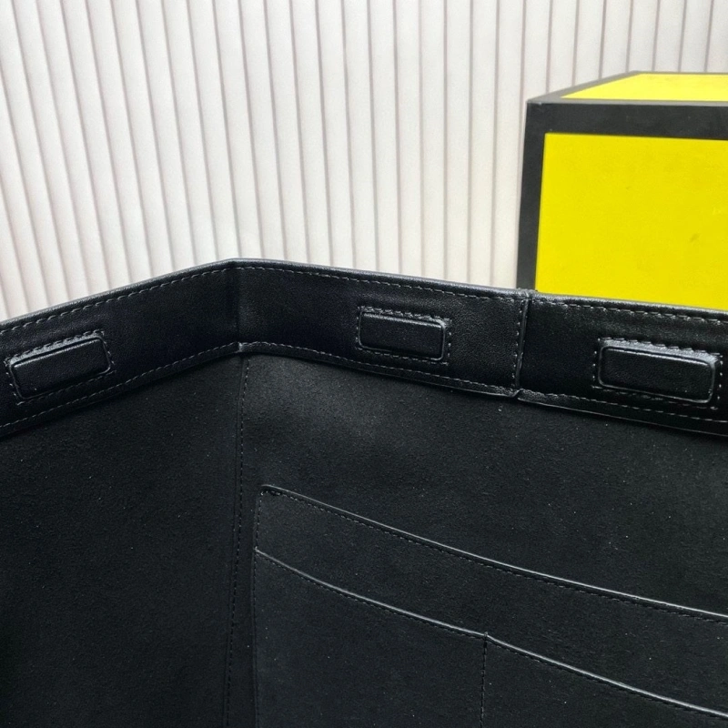 Fendi Shopping Bags 4220-0077