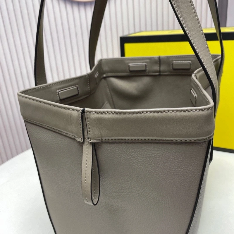 Fendi Shopping Bags 4220-0079