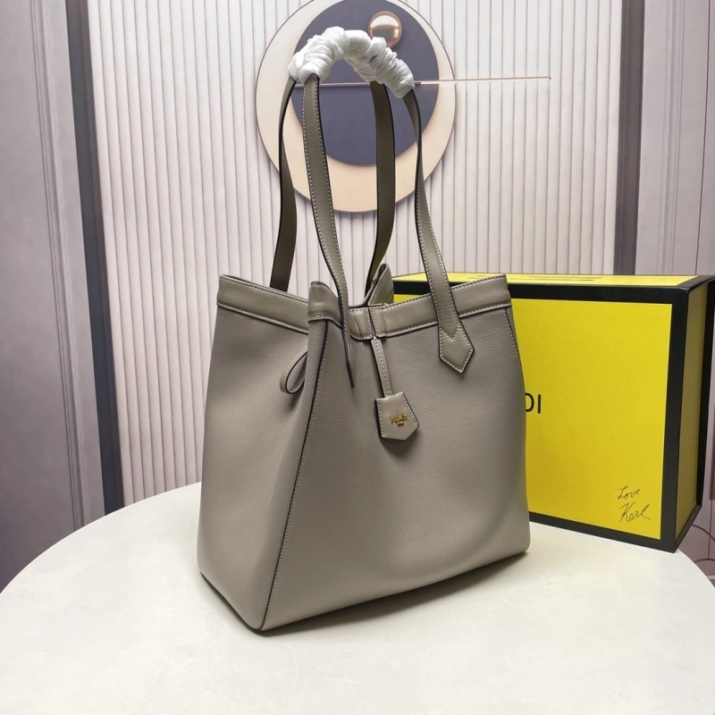 Fendi Shopping Bags 4220-0081