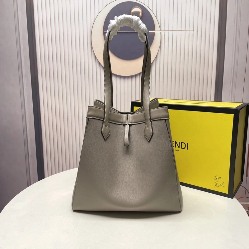 Fendi Shopping Bags 4220-0081