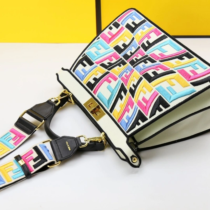 Fendi Top Handle Bags 4220-0111