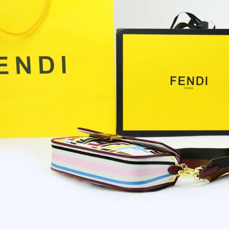Fendi Satchel Bags 4220-0135