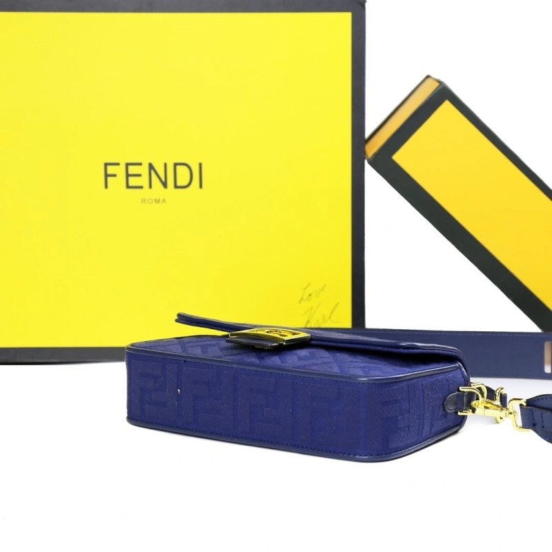 Fendi Satchel Bags 4220-0141