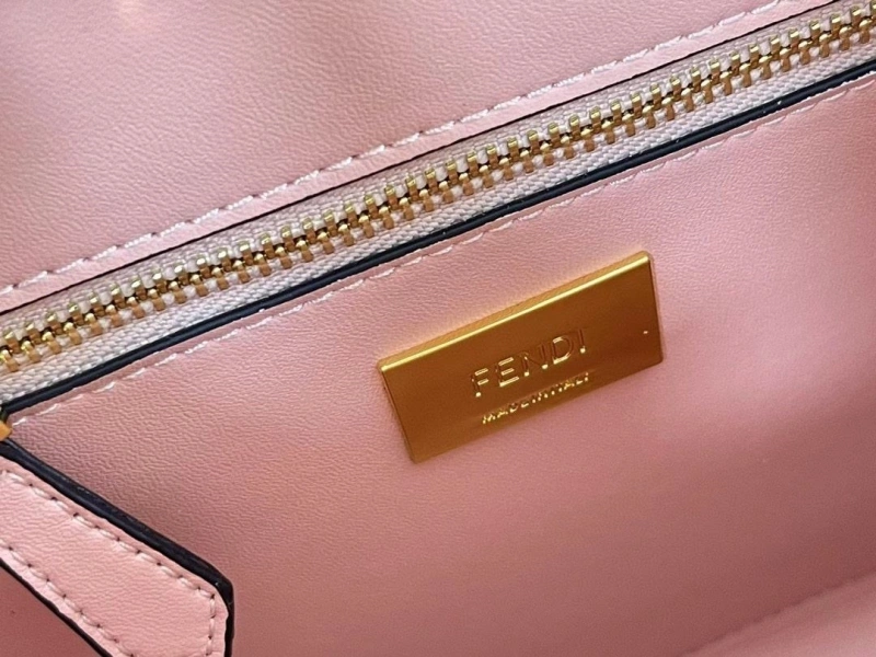 Fendi Top Handle Bags 4220-0192