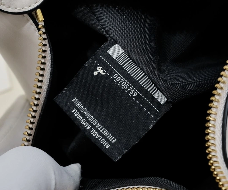 Fendi Satchel Bags 4220-0196