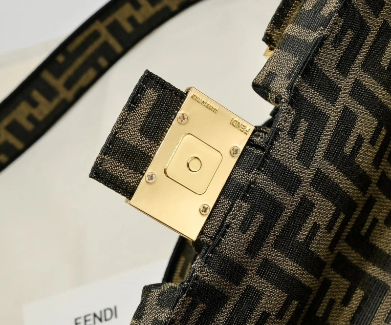 Fendi Top Handle Bags 4220-0203