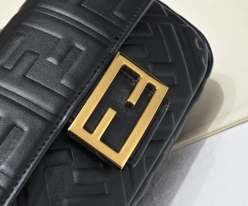 Fendi Top Handle Bags 4220-0205