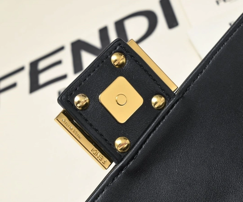 Fendi Top Handle Bags 4220-0205