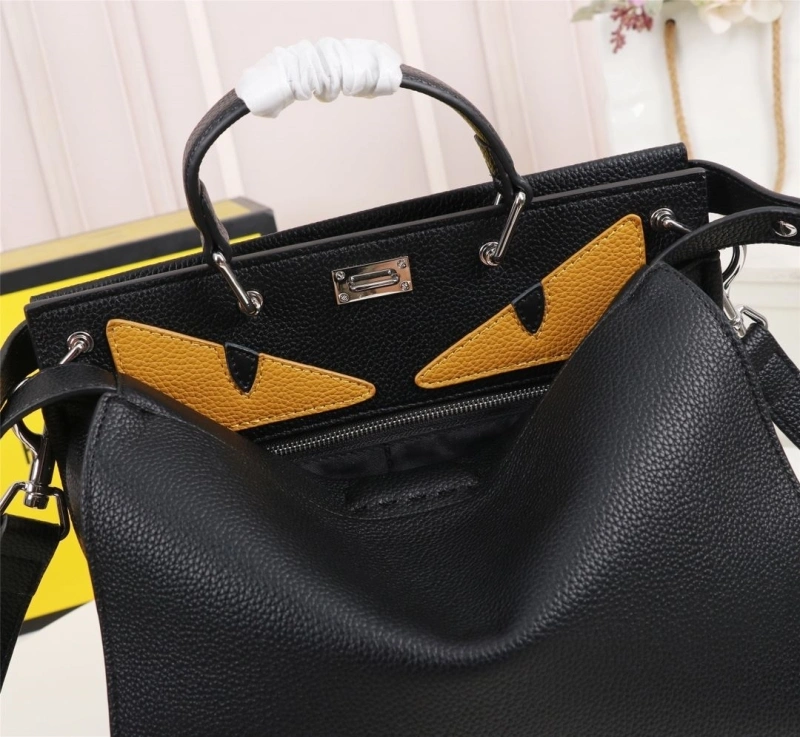 Fendi Shopping Bags 4220-0223