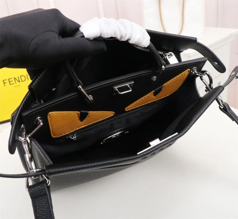 Fendi Shopping Bags 4220-0223