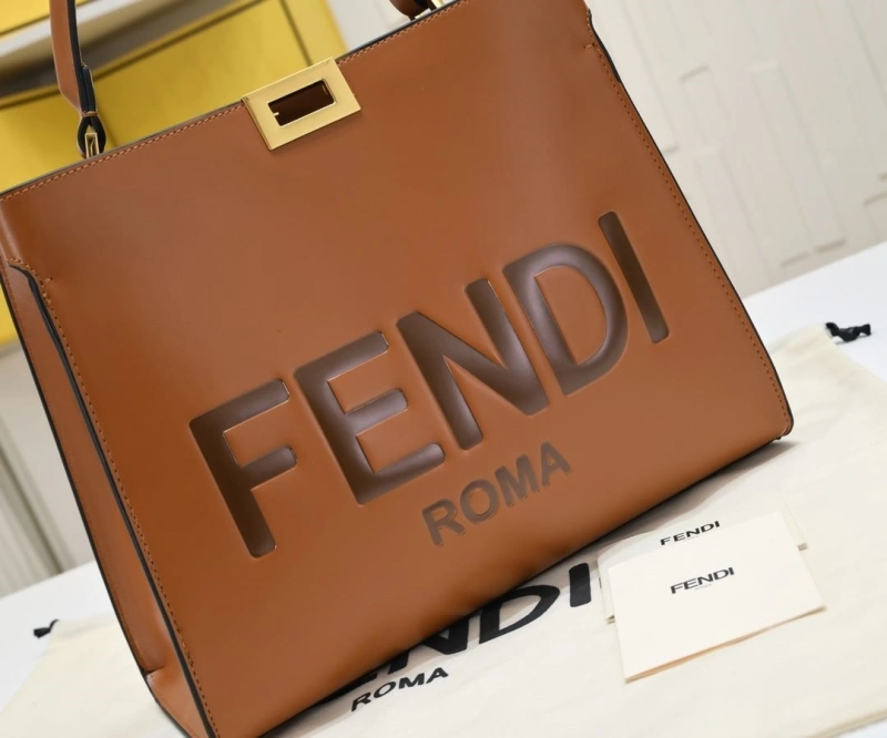 Fendi Shopping Bags 4220-0227