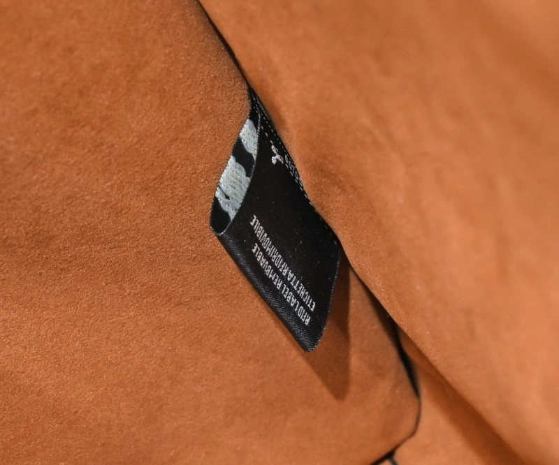 Fendi Shopping Bags 4220-0227