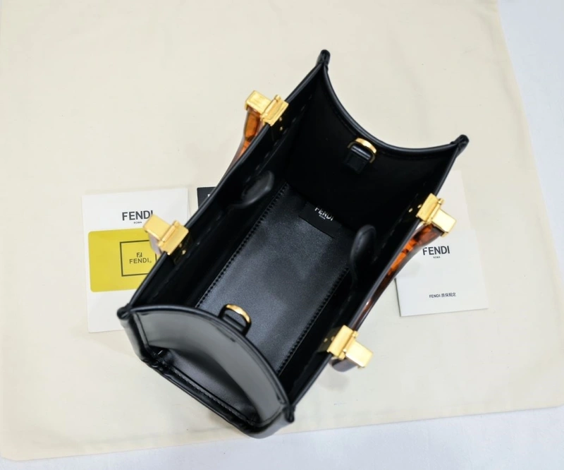 Fendi Shopping Bags 4220-0231