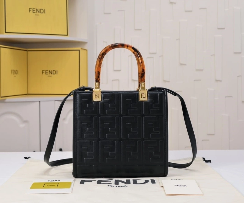 Fendi Shopping Bags 4220-0232