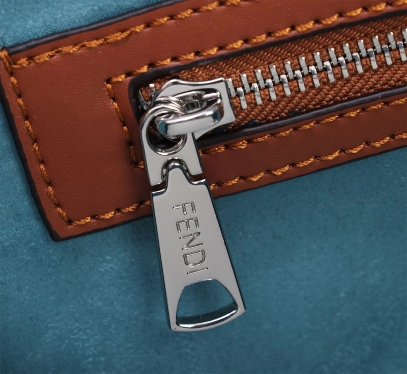 Fendi Shopping Bags 4220-0238