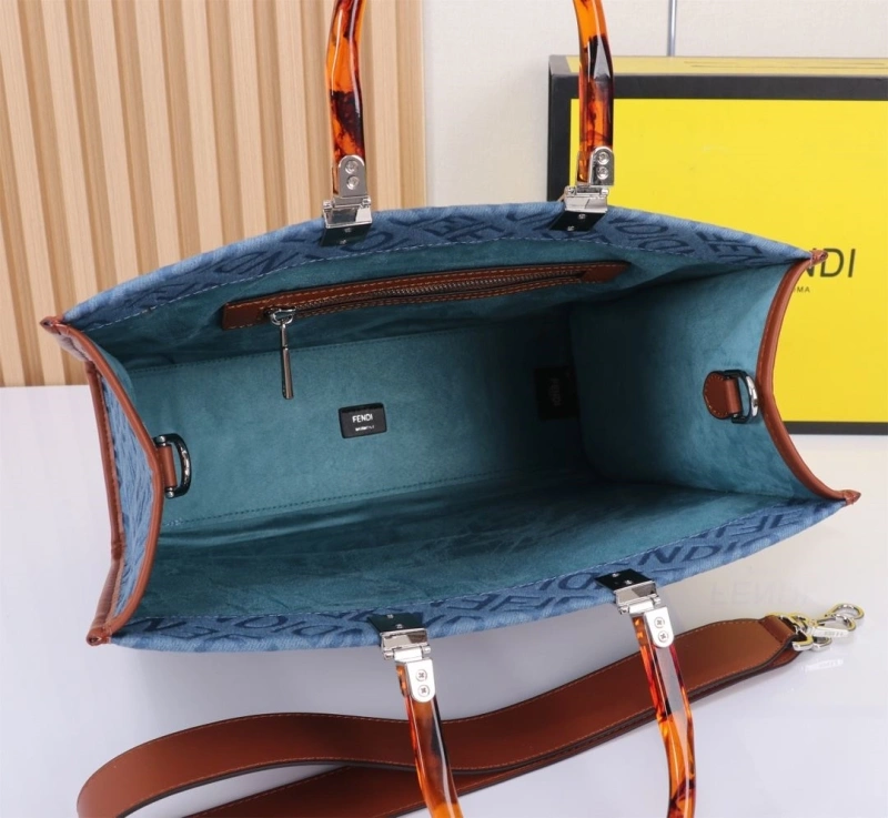 Fendi Shopping Bags 4220-0238