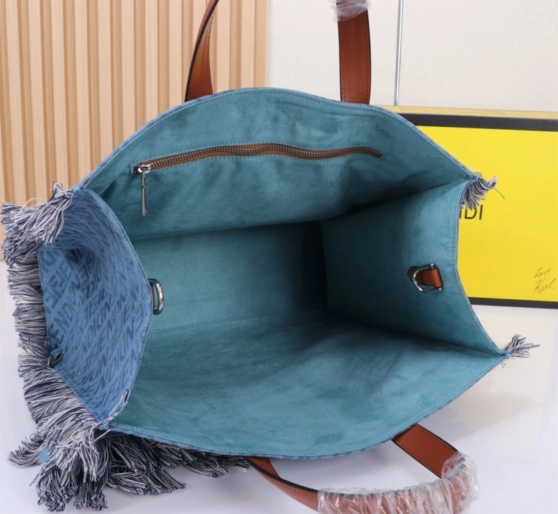 Fendi Shopping Bags 4220-0240