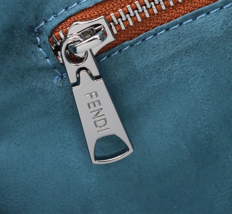 Fendi Shopping Bags 4220-0241