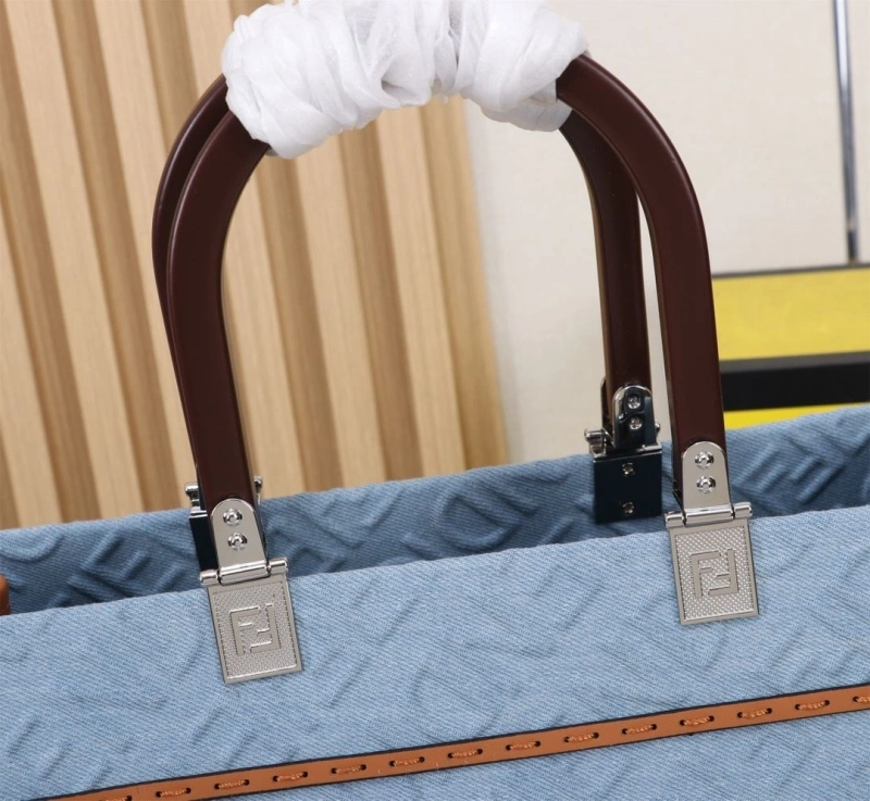 Fendi Shopping Bags 4220-0249