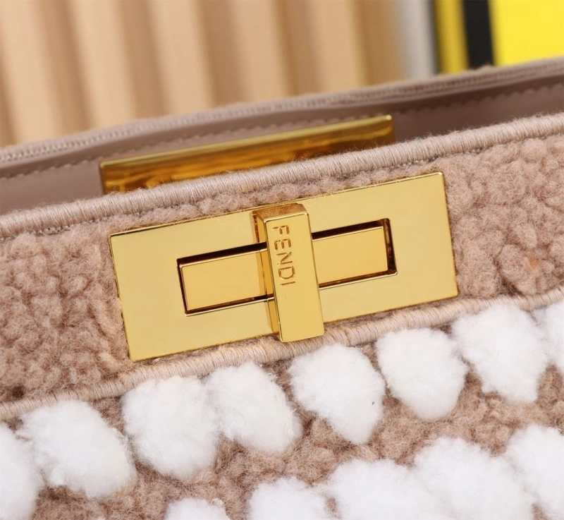 Fendi Shopping Bags 4220-0254