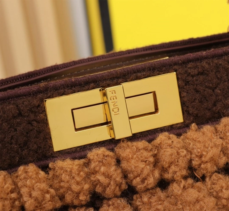 Fendi Shopping Bags 4220-0255