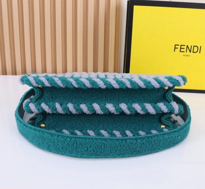 Fendi Shopping Bags 4220-0256