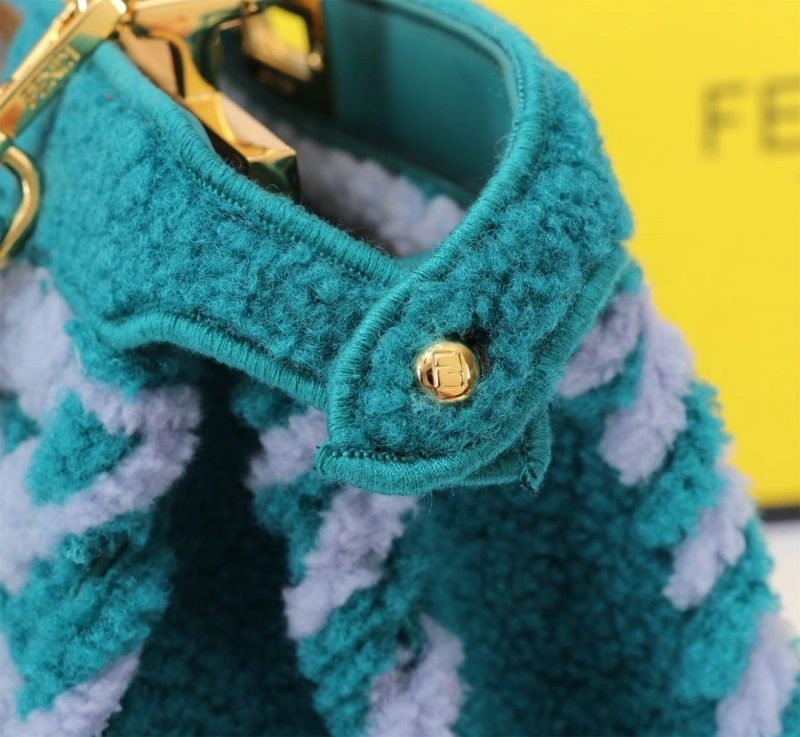 Fendi Shopping Bags 4220-0256