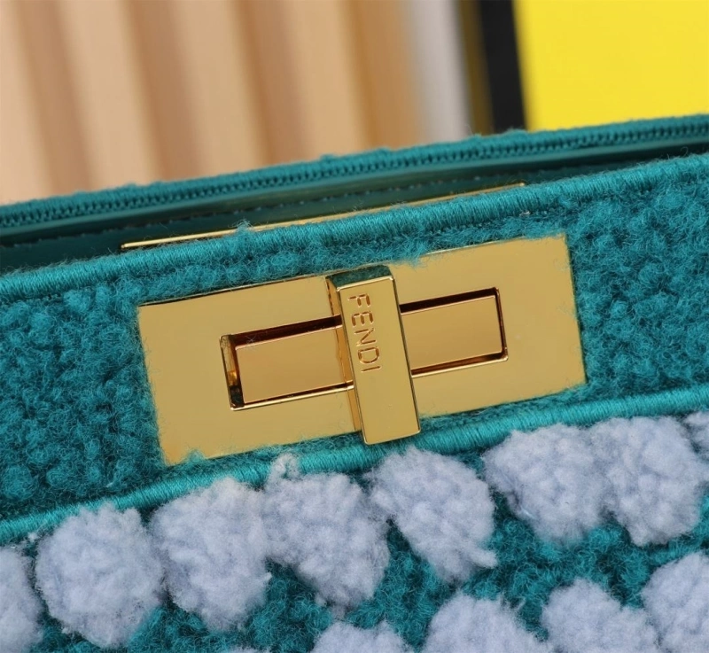 Fendi Shopping Bags 4220-0256