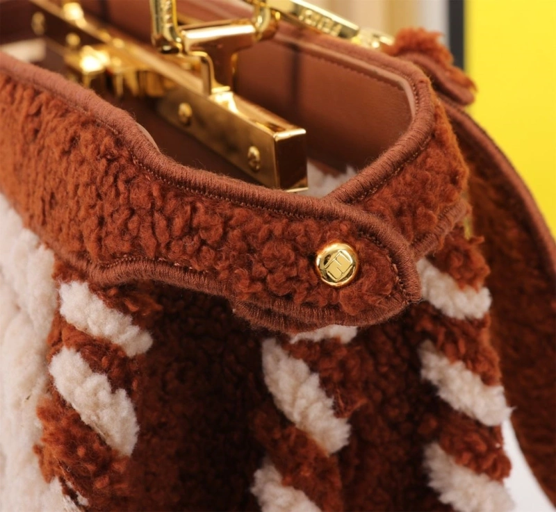 Fendi Shopping Bags 4220-0258