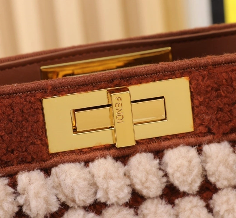 Fendi Shopping Bags 4220-0258