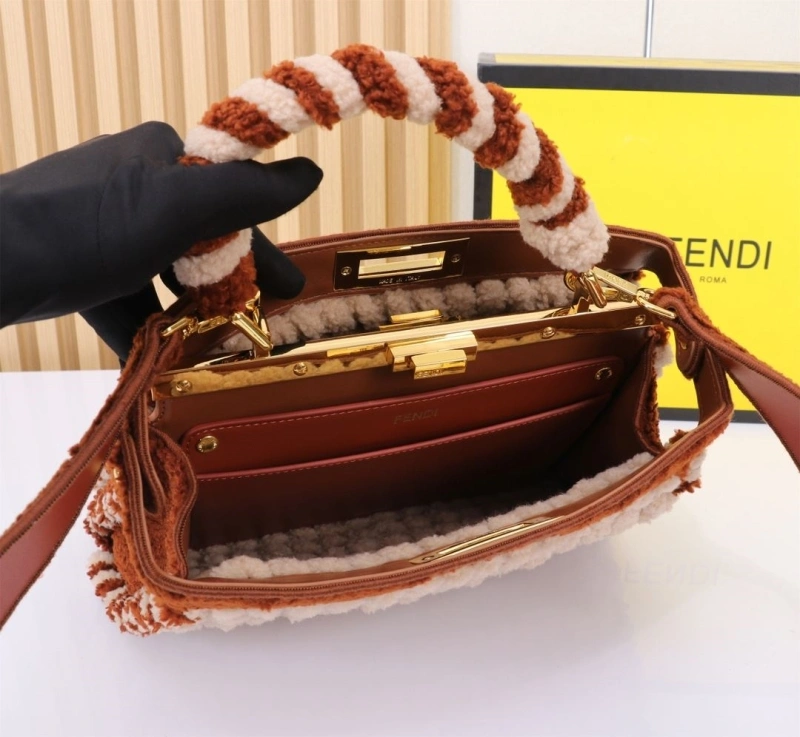 Fendi Shopping Bags 4220-0258