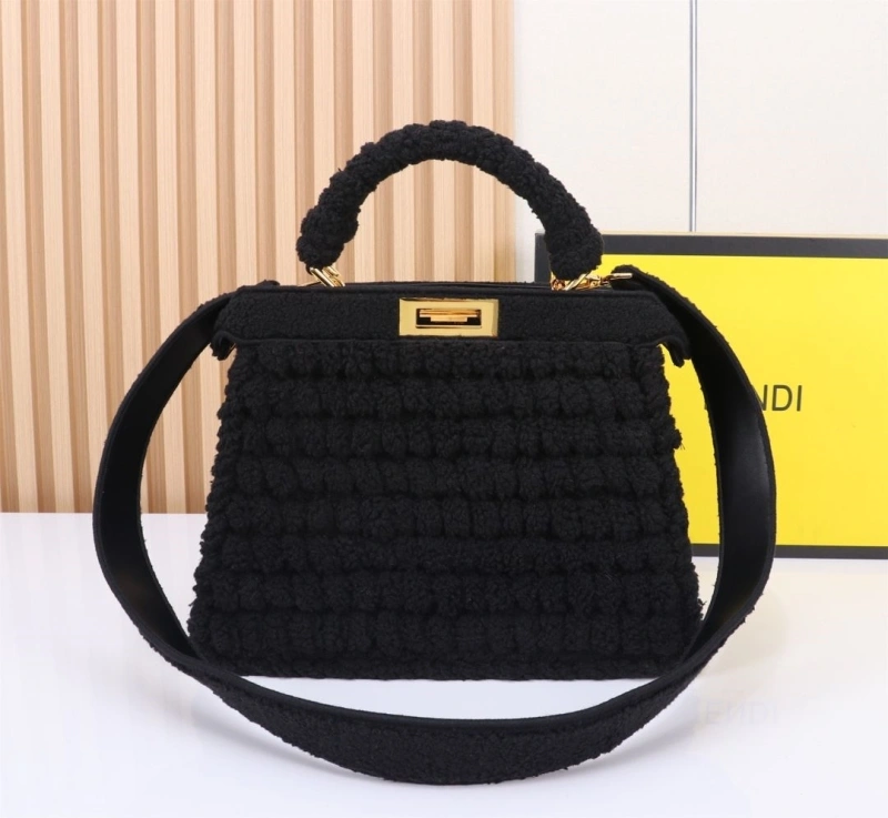 Fendi Shopping Bags 4220-0260