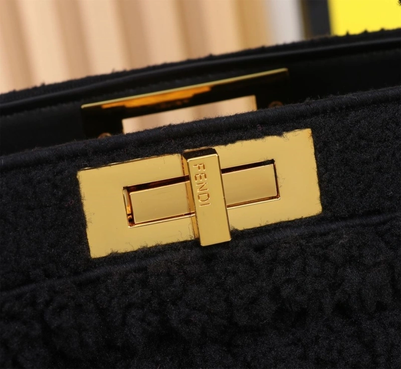 Fendi Shopping Bags 4220-0260